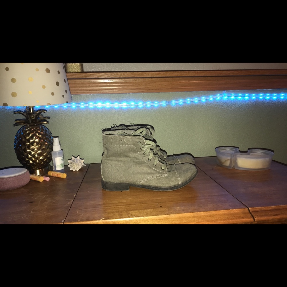 Distressed heeled boots